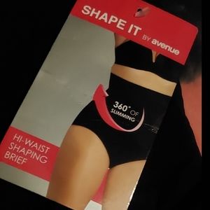Avenue shapewear size 3x NWT Black